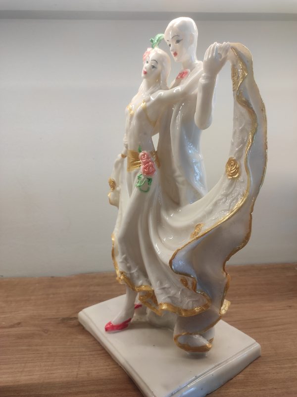 Couple Statue - Image 2