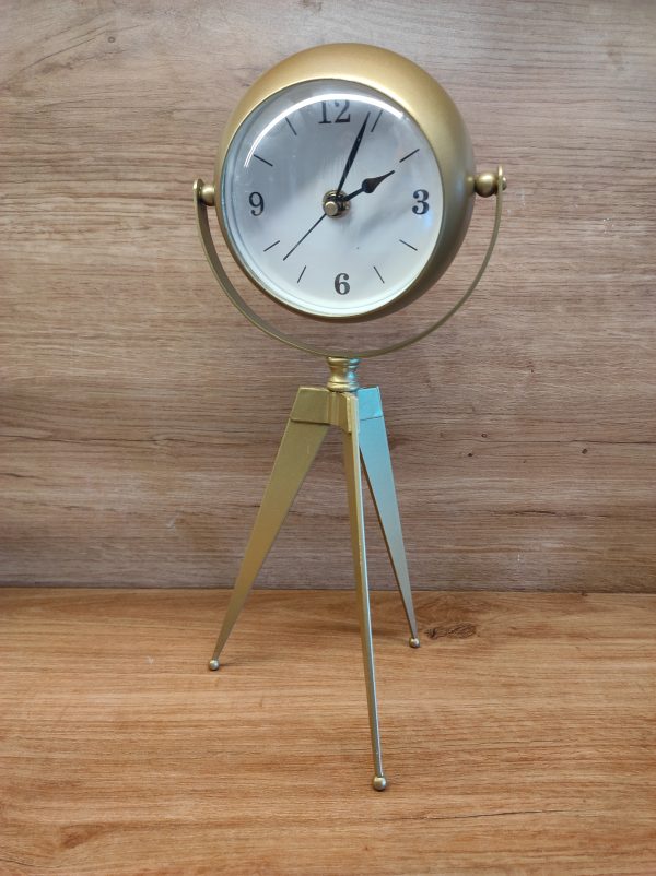 Metal Tripod Clock