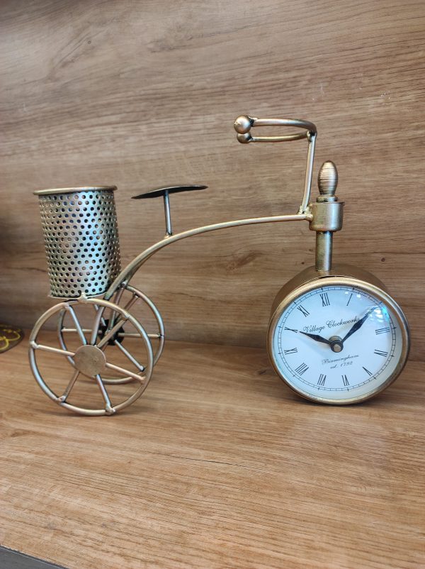 Metal Cycle Clock With Pen Stand