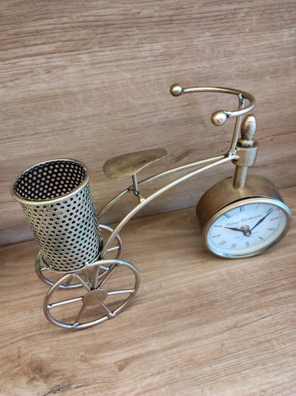 Metal Cycle Clock With Pen Stand - Image 2