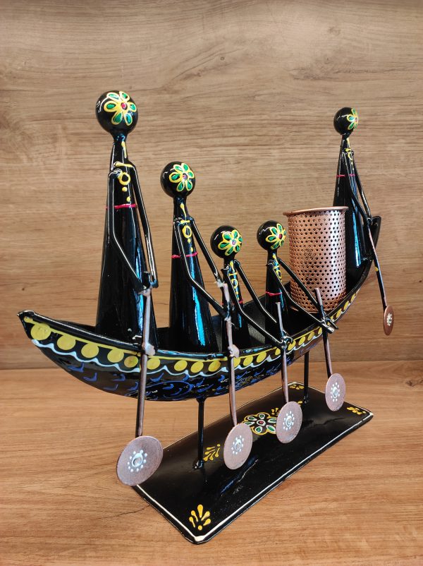 Metal Boat Pen Stand