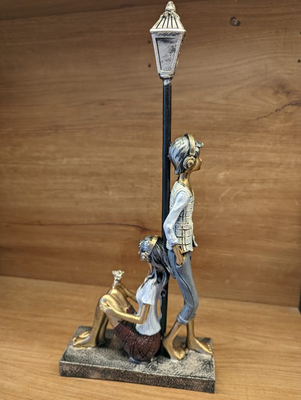 Street Couple Statue