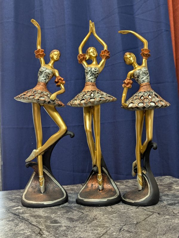Dancing Doll