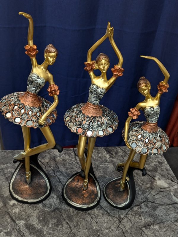 Dancing Doll - Image 4